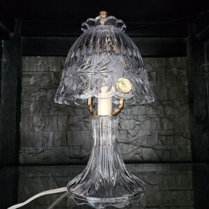 Princess House Heritage Romance Collection 24% Lead Crystal Floral Lamp